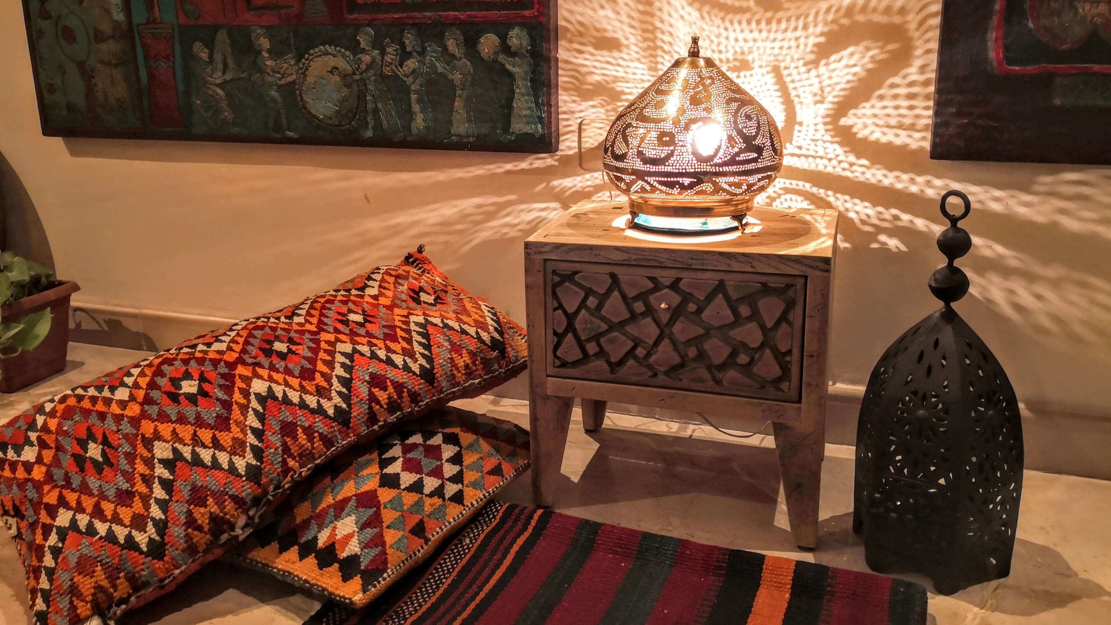 Rustic Decor, Oriental Interior Design, Boho, Kilim pillows, Kilim pillow cover, Iraqi, Jordanian, Turkish, Egyptian, Moroccan, Living room ideas, Kelim, Kelimkissen, Teppiche