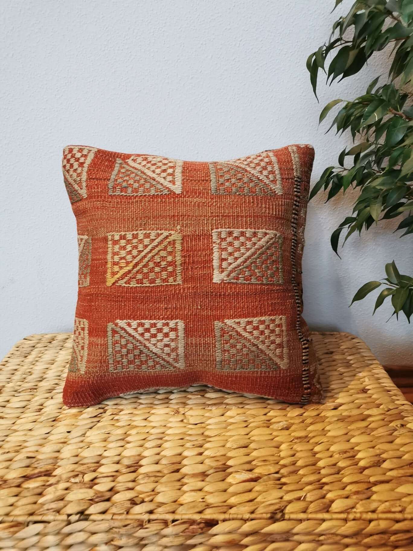 Kilim Pillow Cover, Turkey, old, unique, vintage, Kelim, Kelimkissen, Kissenhuelle, pillow case, boho, eclectic, arabic design
