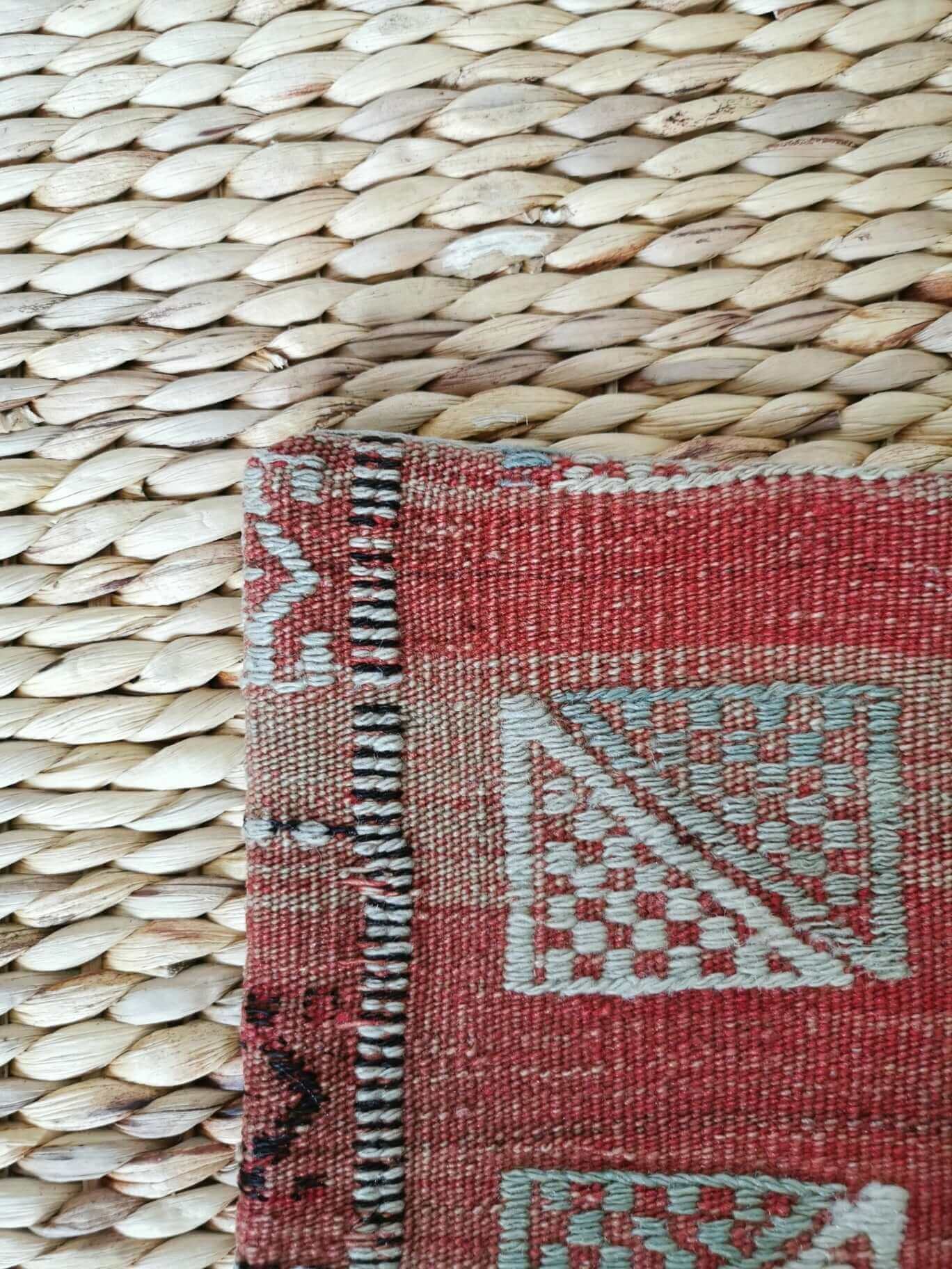 Kilim Pillow Cover, Turkey, old, unique, vintage, Kelim, Kelimkissen, Kissenhuelle, pillow case, boho, eclectic, arabic design