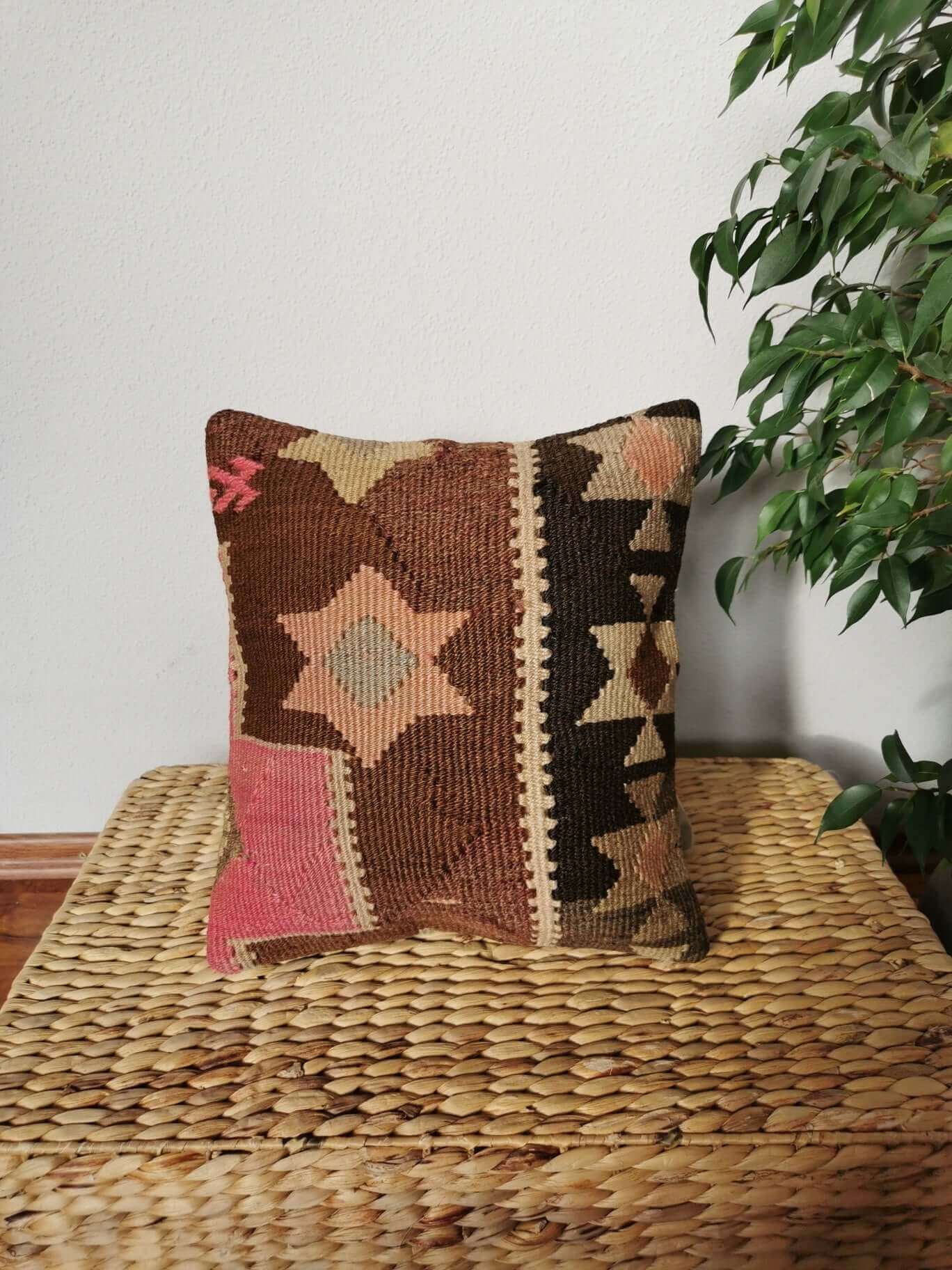 Kilim Pillow Cover, Turkey, old, unique, vintage, Kelim, Kelimkissen, Kissenhuelle, pillow case, boho, eclectic, arabic design