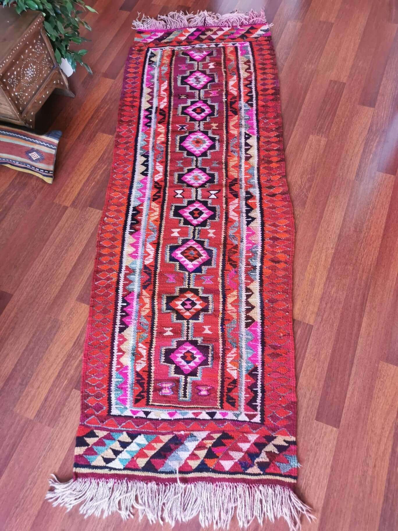 Kilim Rug, Iraqi, old, unique, vintage, Kelim, boho, eclectic, arabic design, Oriental, kilim runner, wool