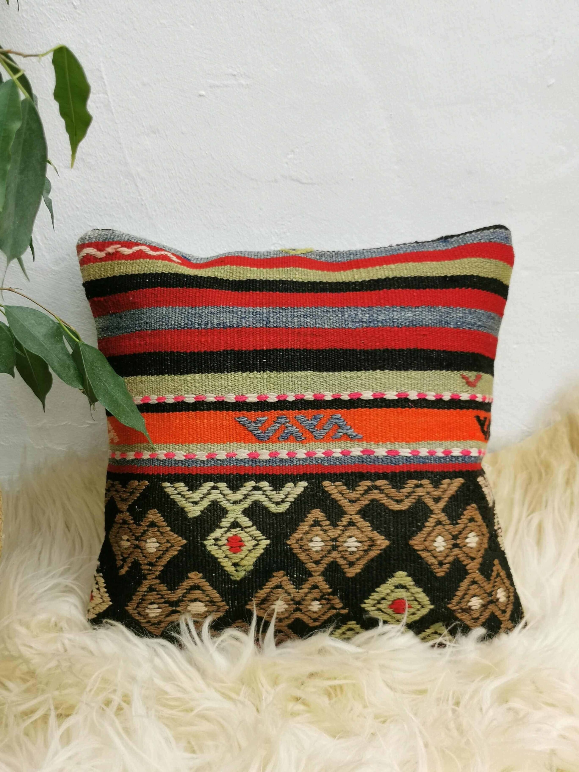 rustikkorner Pillowcases & Shams Vintage Kilim Pillow Cover 35 cm x 35 cm 2022